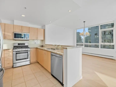 Kitchen Photo of 801 120 W 16 Street, North Vancouver, BC