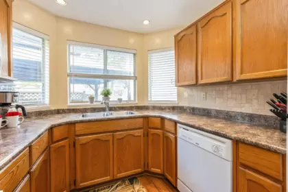 Primary Bathroom Photo of 13855 65a Avenue, Surrey, BC