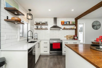 Kitchen Island Photo of 6074 188 Street, Surrey, BC