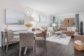 301 1673 Lloyd Avenue, North Vancouver, BC