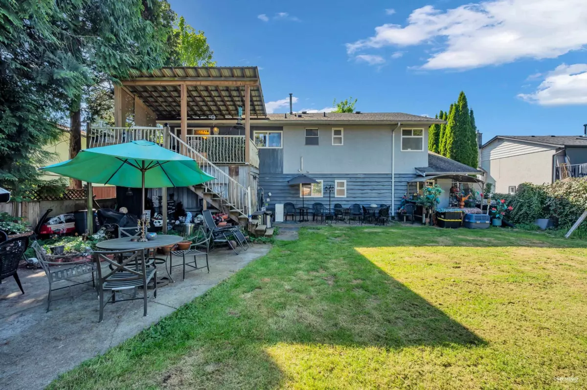 Family Room Photo of 3786 Killarney Street, Port Coquitlam, BC