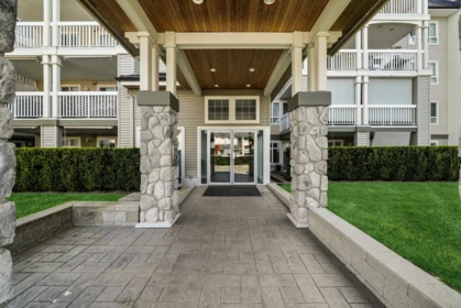 406 22022 49 Avenue, Langley, BC, Langley — Apartment/Condo for sale