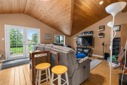 Garage Interior Photo of 3146 Towne Road, Abbotsford, BC