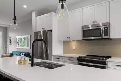 Kitchen Island Photo of 31 45615 Tamihi Way, Chilliwack, BC