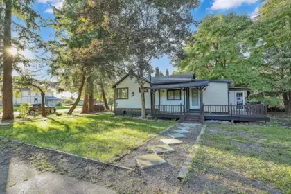 Aerial View of 7822 Willard Street, Burnaby, BC