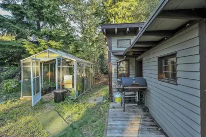 Backyard Photo of 7822 Willard Street, Burnaby, BC