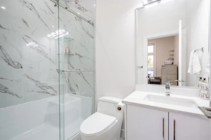 Basement Recreation Room Photo of 13548 58a Avenue, Surrey, BC
