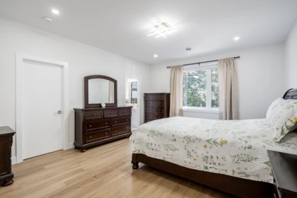 Entry Foyer Photo of 13548 58a Avenue, Surrey, BC