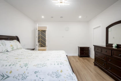 Hallway Photo of 13548 58a Avenue, Surrey, BC