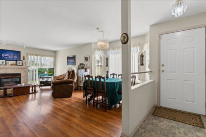 1 8533 Broadway Road, Chilliwack, BC, Chilliwack — Townhouse for sale