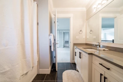 Hallway Photo of 6801 206 Street, Langley, BC