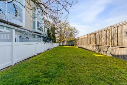 Basement Recreation Room Photo of 127 6588 Southoaks Crescent, Burnaby, BC