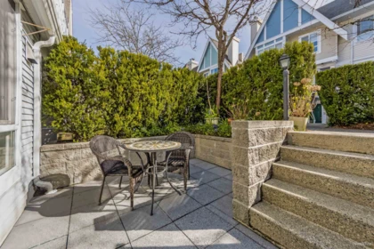 Breakfast Nook Photo of 127 6588 Southoaks Crescent, Burnaby, BC