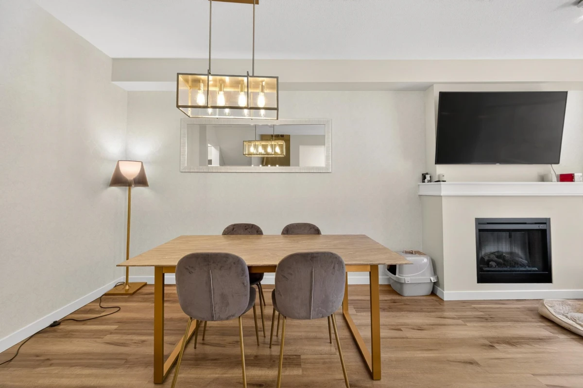 Dining Area Photo of 96 2738 158 Street, Surrey, BC