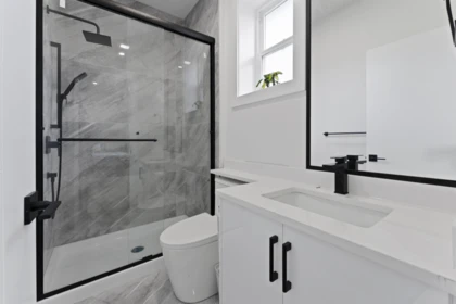 Hallway Photo of 5826 138 Street, Surrey, BC