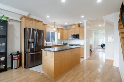 Basement Recreation Room Photo of 1124 Rochester Avenue, Coquitlam, BC