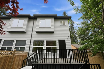 Outdoor Patio Photo of 1 12863 Marine Drive, Surrey, BC