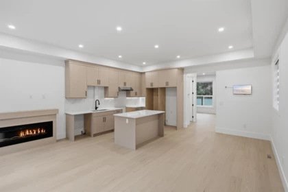 Pantry Photo of 1 12863 Marine Drive, Surrey, BC