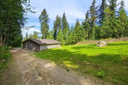 Garden / Landscaping Photo of 10836 Greenwood Drive, Mission, BC