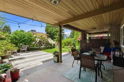 Garden / Landscaping Photo of 21260 Douglas Avenue, Maple Ridge, BC