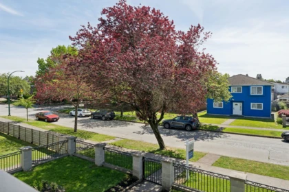 Office / Den Photo of 2581 E 3rd Avenue, Vancouver, BC