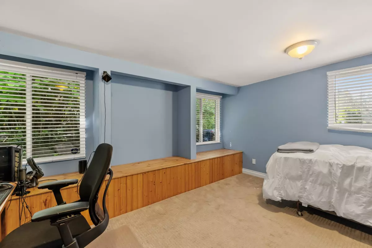 Family Room Photo of 1908 Warwick Crescent, Port Coquitlam, BC