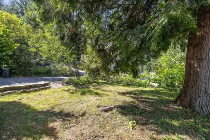 Neighborhood Park Photo Near 1908 Warwick Crescent, Port Coquitlam, BC