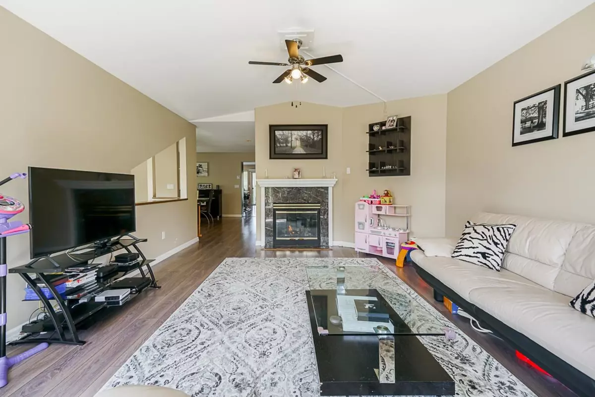 Dining Area Photo of 2155 156 Street, Surrey, BC