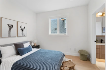 Loft / Bonus Room Photo of 1 2258 Napier Street, Vancouver, BC