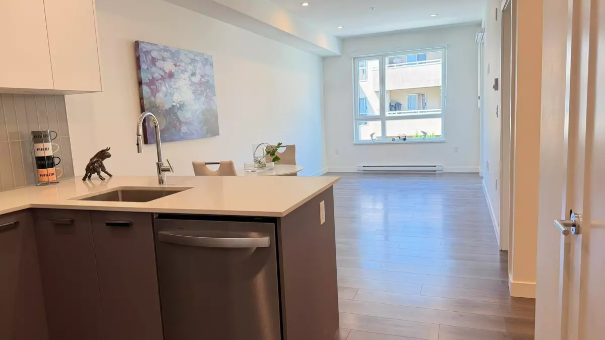 Living Room Photo of 204 13777 75a Avenue, Surrey, BC