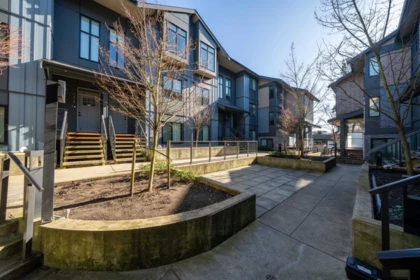 210 7131 17th Avenue, Burnaby, BC, Burnaby — Townhouse for sale