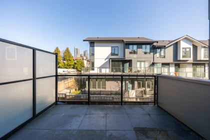 Front Yard Photo of 210 7131 17th Avenue, Burnaby, BC