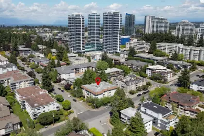 Backyard Photo of 203 1410 Blackwood Street, White Rock, BC