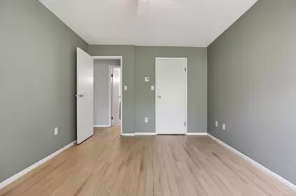 Entry Foyer Photo of 203 1410 Blackwood Street, White Rock, BC