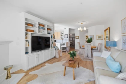 Kitchen Photo of 202 3151 Connaught Crescent, North Vancouver, BC