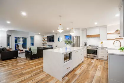 Kitchen Island Photo of 26863 24 Avenue, Langley, BC