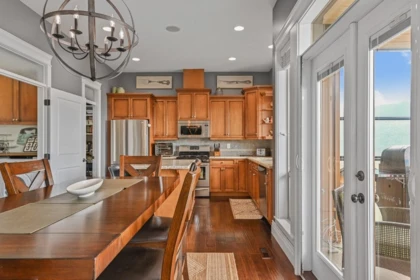 Breakfast Nook Photo of 28 43540 Alameda Drive, Chilliwack, BC