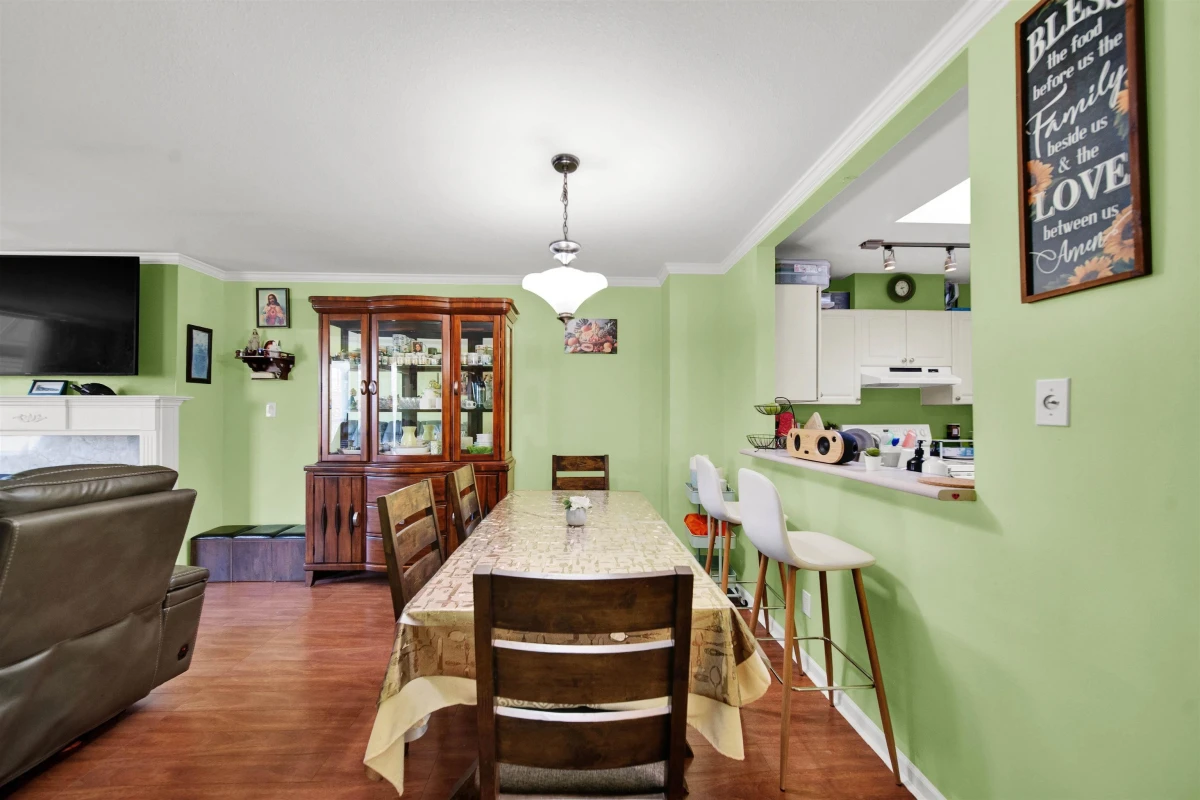 Family Room Photo of 313 9763 140 Street, Surrey, BC