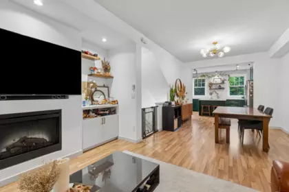 Primary Bedroom Photo of 85 688 Edgar Avenue, Coquitlam, BC