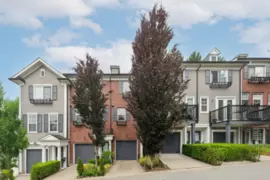 85 688 Edgar Avenue, Coquitlam, BC