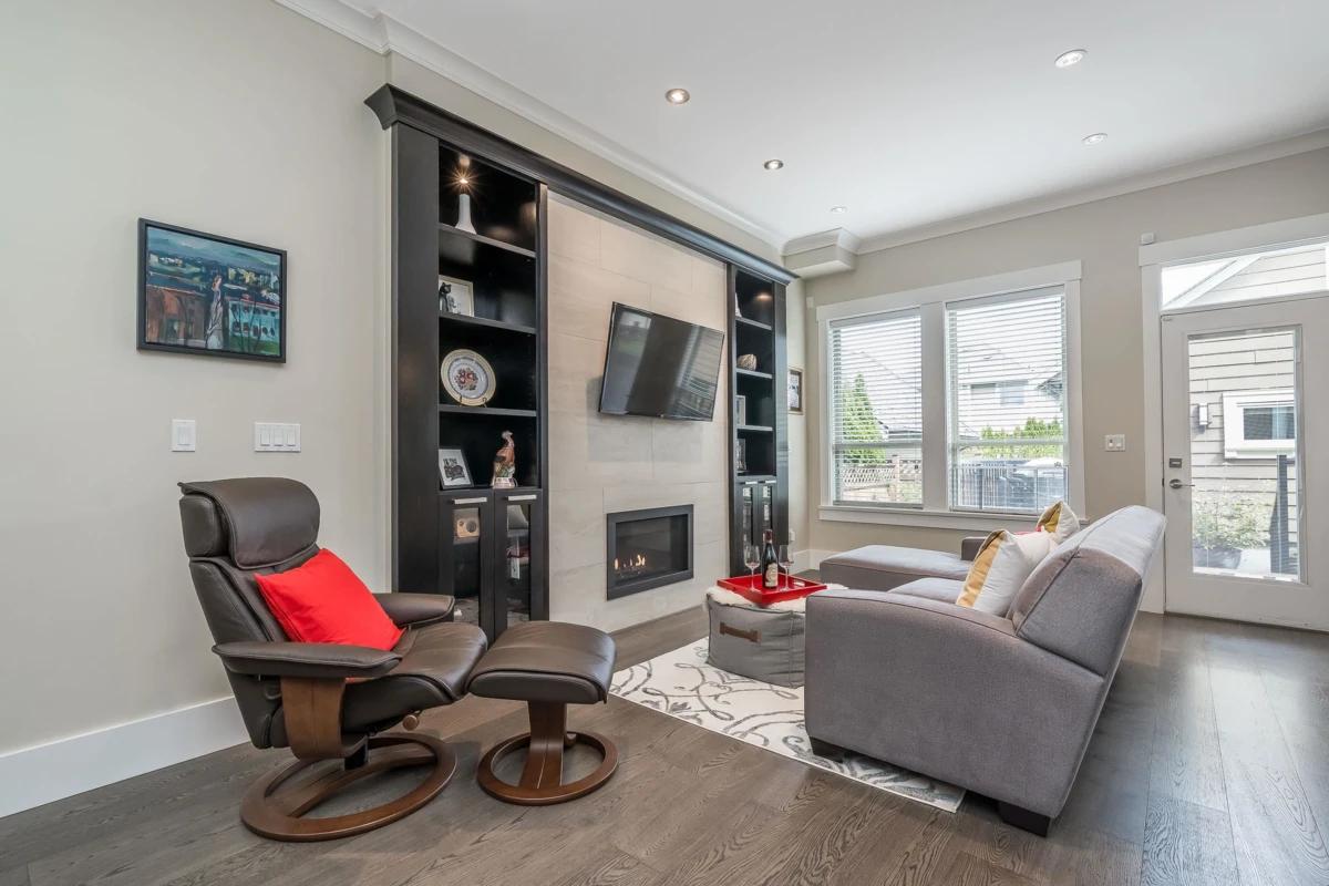 Family Room Photo of 14743 32 Avenue, Surrey, BC