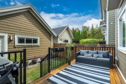 Swimming Pool Photo of 14743 32 Avenue, Surrey, BC