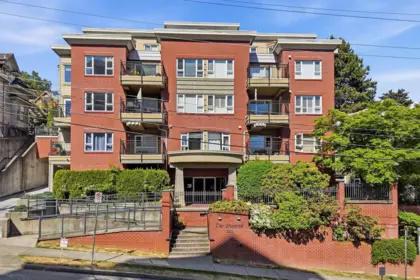 Staircase Photo of 604 221 Eleventh Street, New Westminster, BC