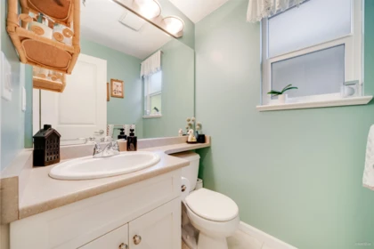 Powder Room Photo of 45 3363 Rosemary Heights Crescent, Surrey, BC