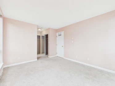 Basement Recreation Room Photo of 402 9633 Manchester Drive, Burnaby, BC