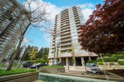 402 9633 Manchester Drive, Burnaby, BC, Burnaby — Apartment/Condo for sale