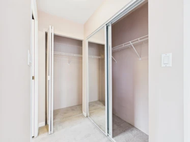 Laundry Room Photo of 402 9633 Manchester Drive, Burnaby, BC