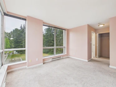 Loft / Bonus Room Photo of 402 9633 Manchester Drive, Burnaby, BC