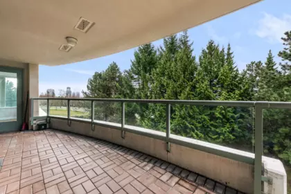 Front Yard Photo of 306 6622 Southoaks Crescent, Burnaby, BC