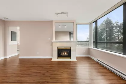Primary Bedroom Photo of 306 6622 Southoaks Crescent, Burnaby, BC